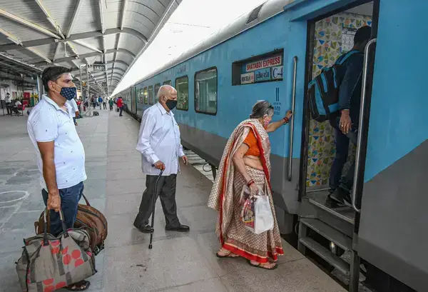 Indian Railways ने दी खुशखबरी, ट्रेन में यात्रा के दौरान मुफ्त में मिलेगी ये खास सुविधा