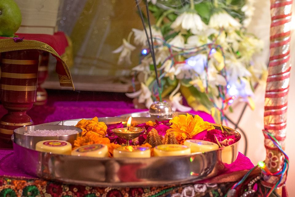 Navratri Puja Thali Decoration: नवरात्रि में ऐसे सजाएं पूजा की थाली, घर आएगी सुख-संपदा