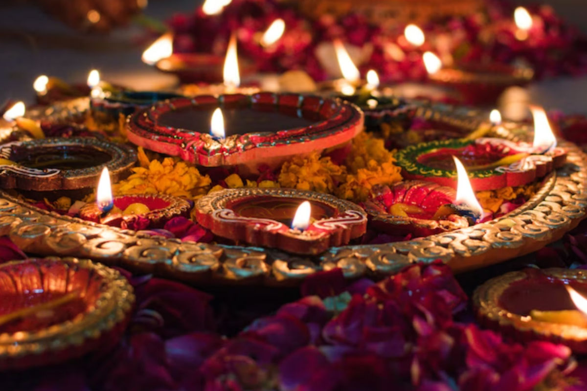 Diwali 2022: ऐसे लिखें दिवाली पर 10 लाइन का निबंध