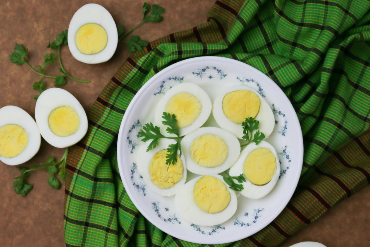 क्या Uric Acid के मरीज अंडा खा सकते हैं? जानें फायदे और नुकसान