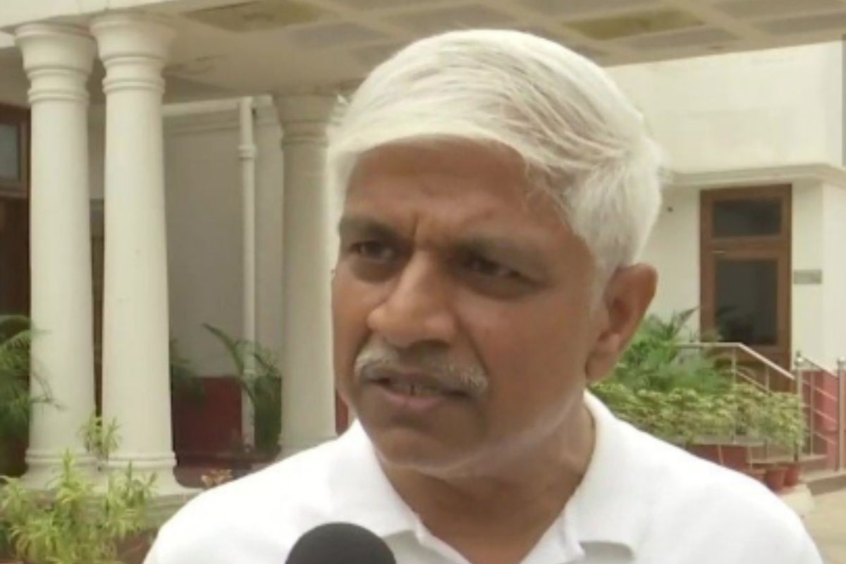 केजरीवाल के मंत्री राजेंद्र पाल गौतम ने दिया इस्तीफा, धर्मांतरण कार्यक्रम के बाद से मचा हुआ था बवाल