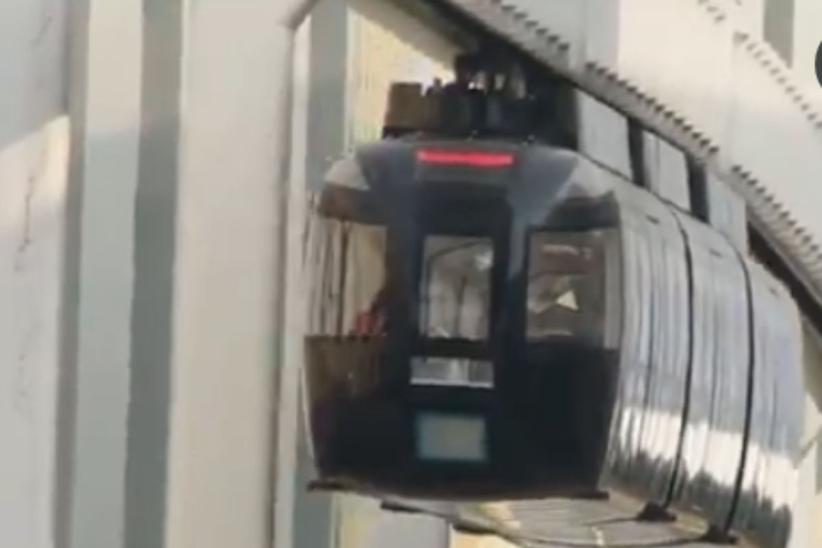 चीन ने बनाई हवा में चलने वाली ऐसी शानदार ट्रेन, वीडियो देख आप भी चाहेंगे बैठना