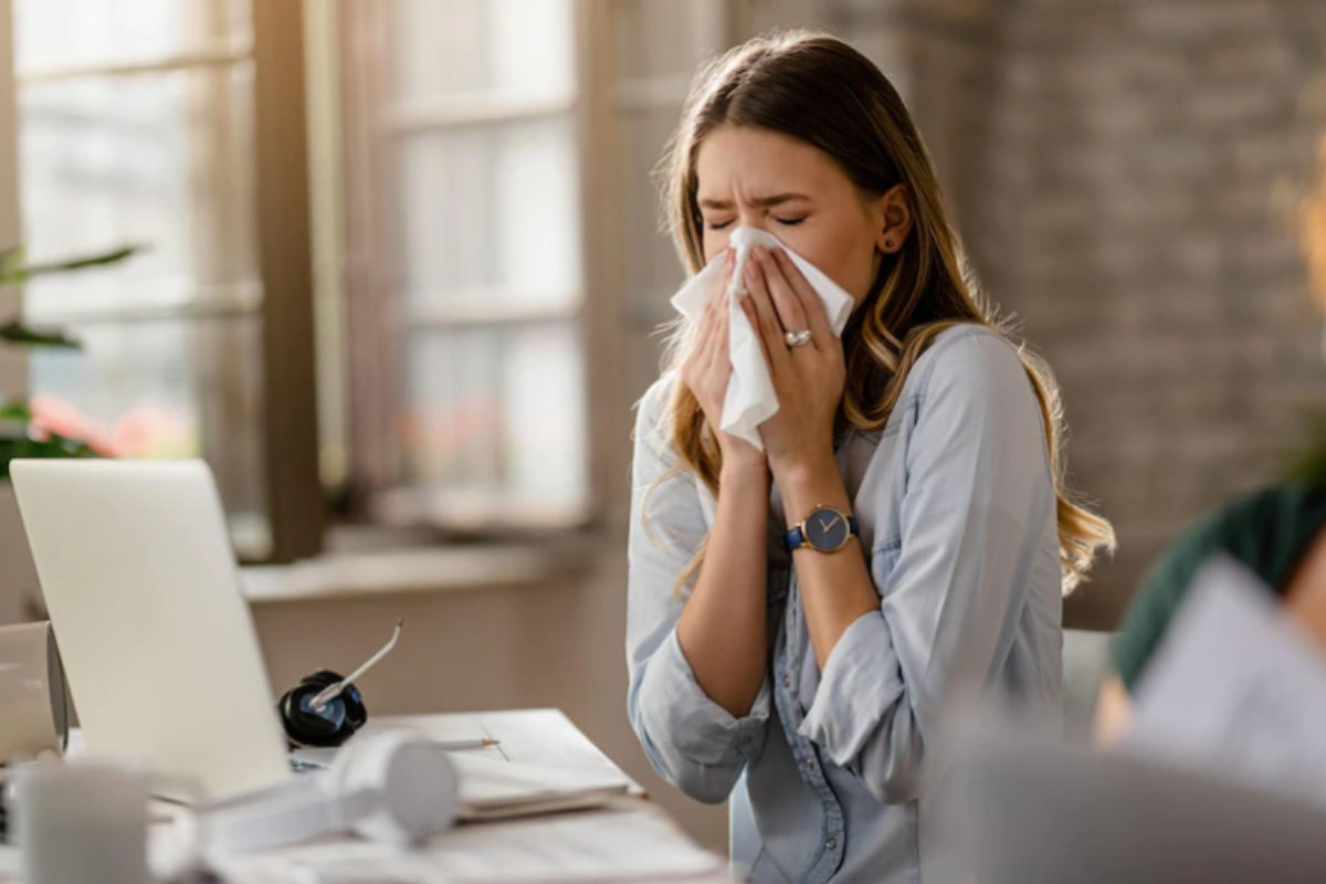 सर्दी का रामबाण इलाज हैं ये 5 घरेलू नुस्खे, अपनाते ही बंद नाक और सिरदर्द से मिलेगी राहत!