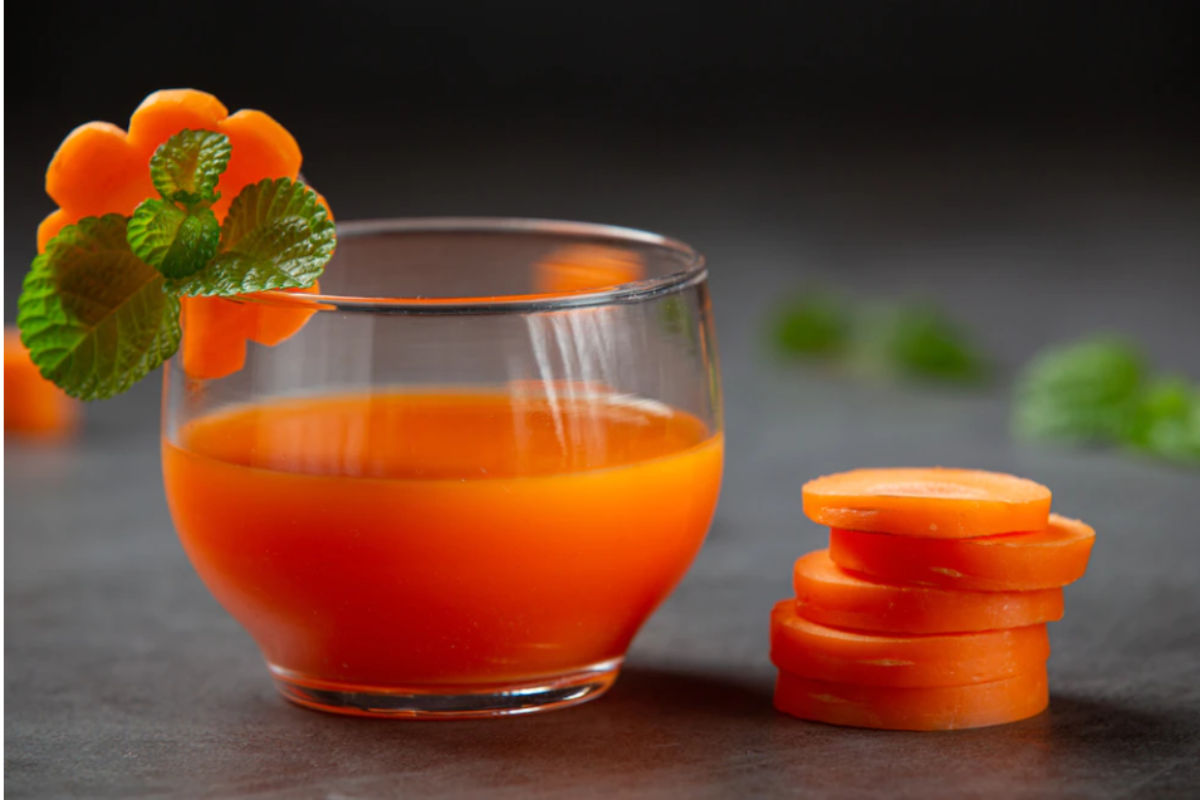 पेट के लिए अमृत है गाजर का जूस! नियमित सेवन करने से मिलते हैं और भी कई फायदे