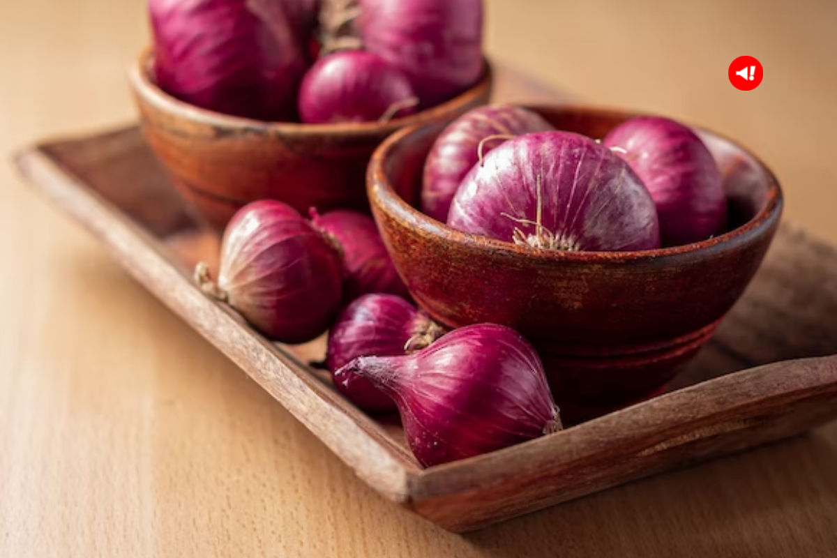 Benefits of Onion in Hindi: इन बीमारियों के लिए रामबाण इलाज है प्याज, जानें इसके फायदे