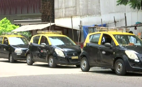 मुंबई के टैक्सी ड्राइवरों का दर्द, ‘मुश्किल है रोजोना 200 रुपये भी कमाना’