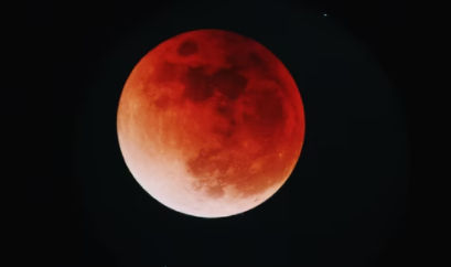 Lunar Eclipse 2021: कब लग रहा है साल का आखिरी चंद्र ग्रहण?