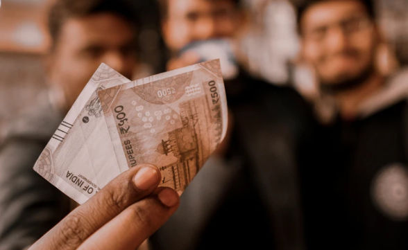 जन धन अकाउंट में पैसे नहीं होने पर भी खाते से निकाल सकते है 5000 रुपये, जानें कैसे