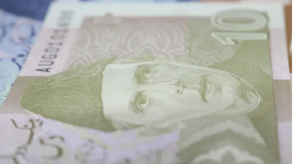 एक डॉलर के मुकाबले पाकिस्तानी रुपया की क्या कीमत है? जानकार चौंक जाएंगे