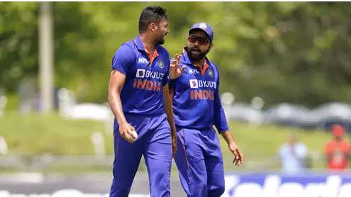 India vs Hong Kong: रोहित शर्मा रचेंगे कप्तानी का नया कीर्तिमान, धोनी-विराट को पीछे छोड़ेंगे