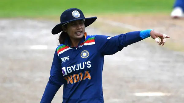 मिताली राज ने इंटरनेशनल क्रिकेट के सभी फॉर्मेट से संन्यास लिया