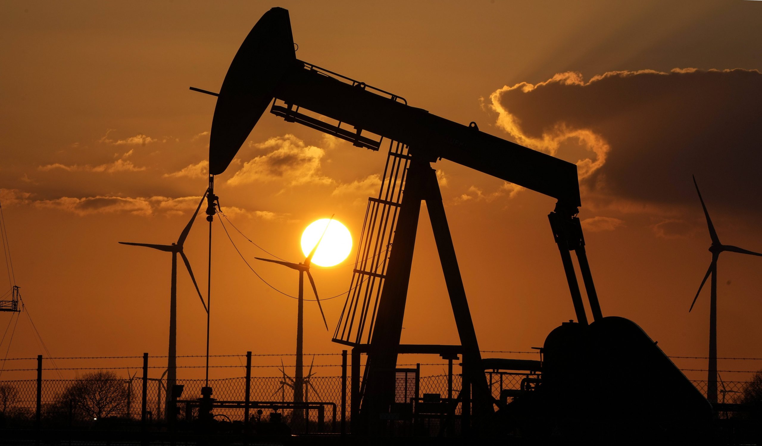 क्या सस्ता होगा पेट्रोल और डीजल? जानें क्या है बाजार में कच्चे तेल की कीमत