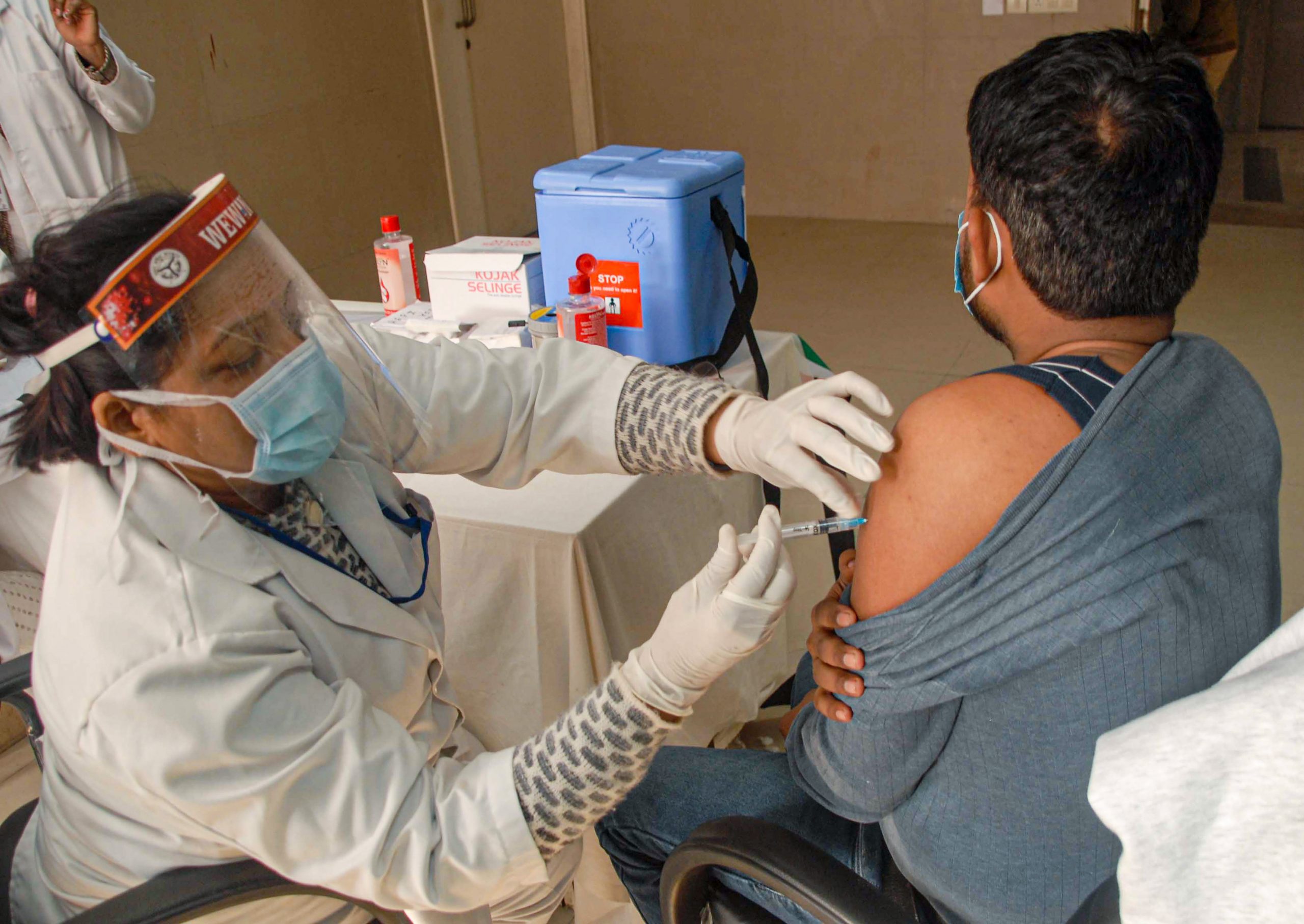 स्वास्थ्य मंत्रालय ने कहा- ‘भारत 50 लाख COVID-19 वैक्सीनेशन करने वाला पहला देश’