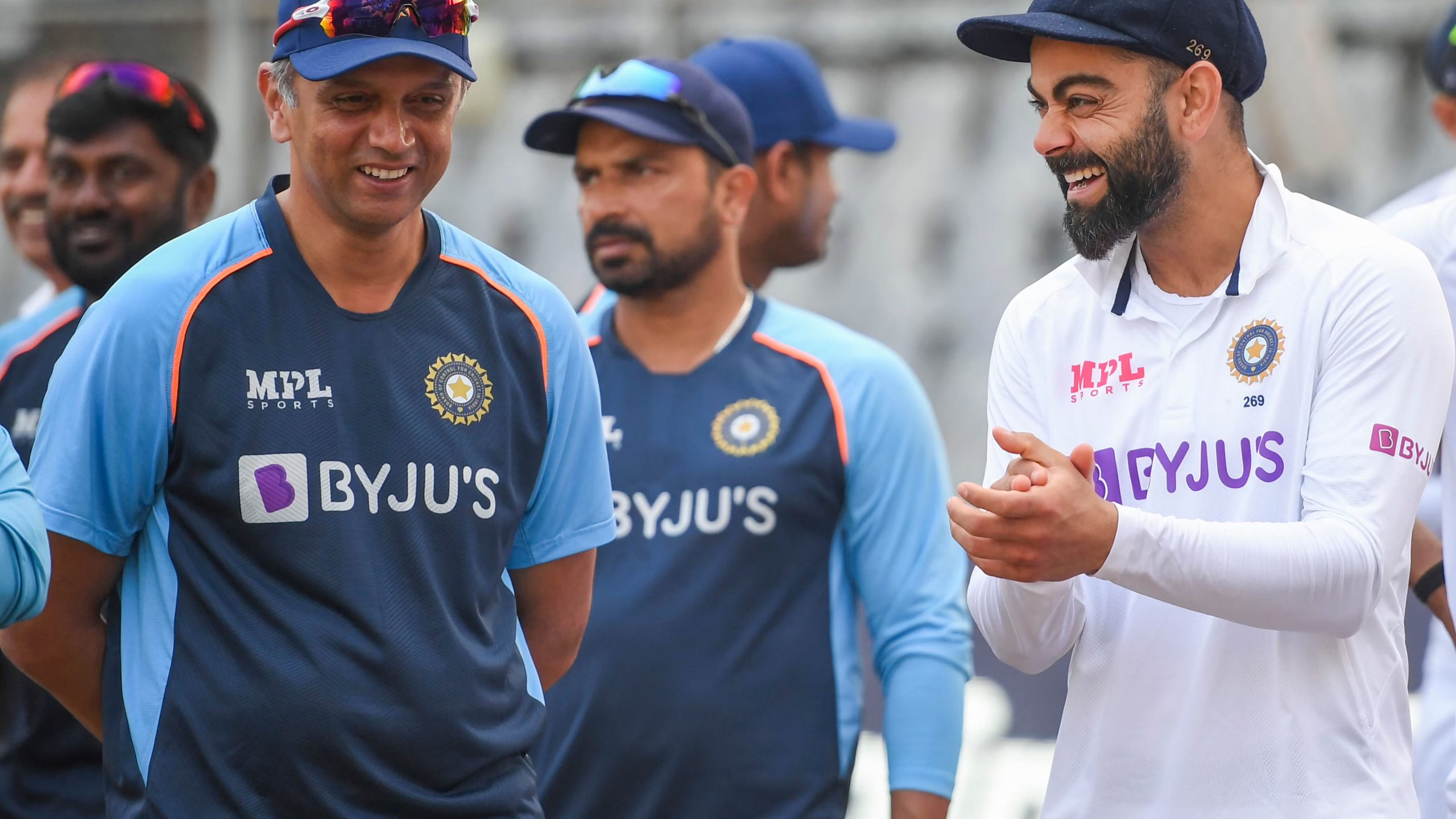 ICC Rankings: टॉप-10 से बाहर होने की कगार पर विराट कोहली, टीम इंडिया के गेंदबाजों की बल्ले-बल्ले