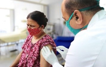 Delhi Coronavirus: पिछले 24 घंटे के दौरान संक्रमण के 1151 केस दर्ज, जानें मौत का आंकड़ा