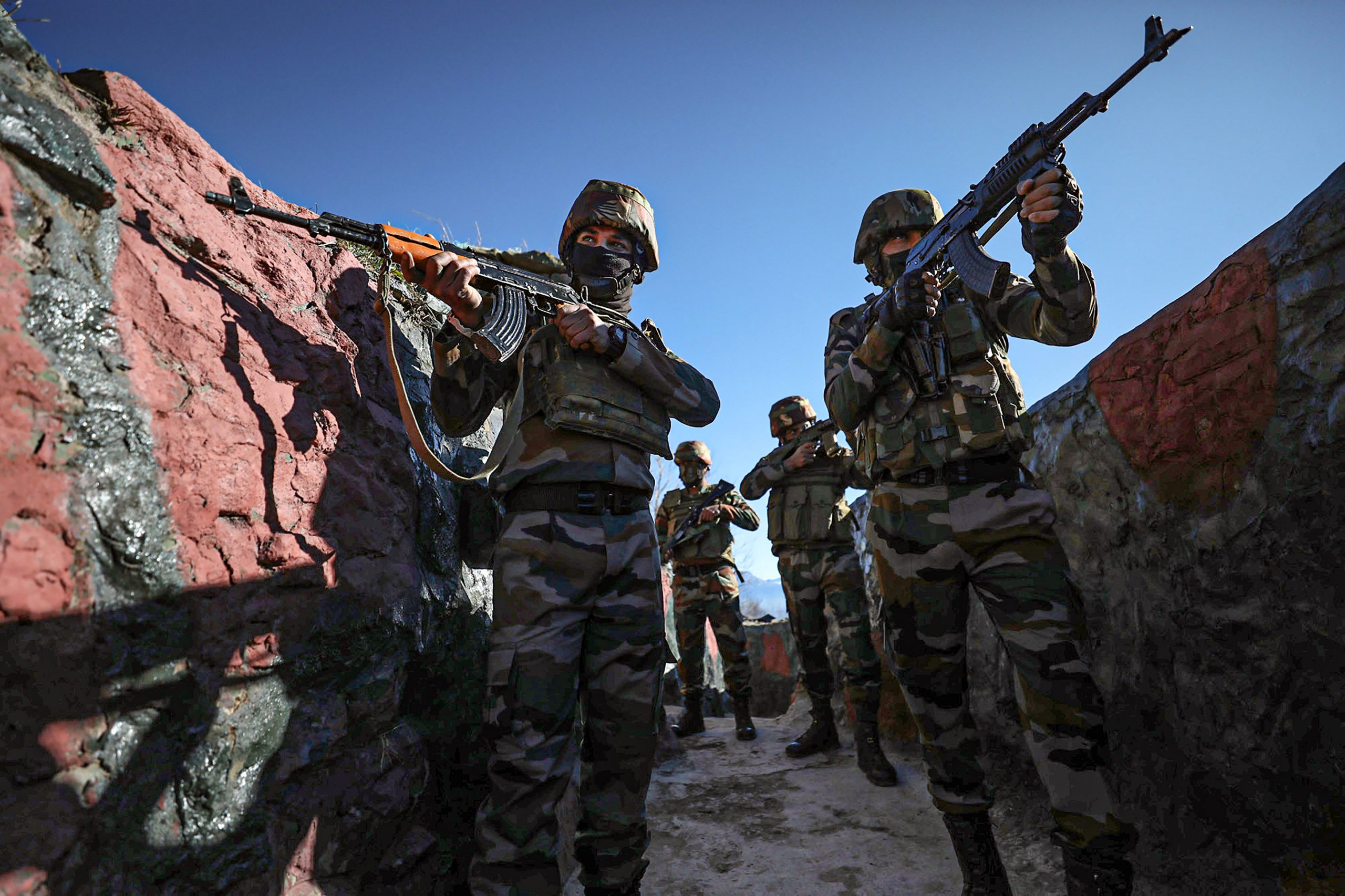 USI की रिपोर्ट में खुलासा, ‘दुश्मन से ज्यादा तनाव की वजह से जा रही भारतीय सैनिकों की जान’