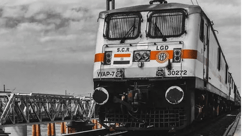 Indian Railways: खुशखबरी! सभी ट्रेनों से हटेगा ‘स्पेशल’ शब्द, अब एक्सट्रा किराया नहीं देना होगा