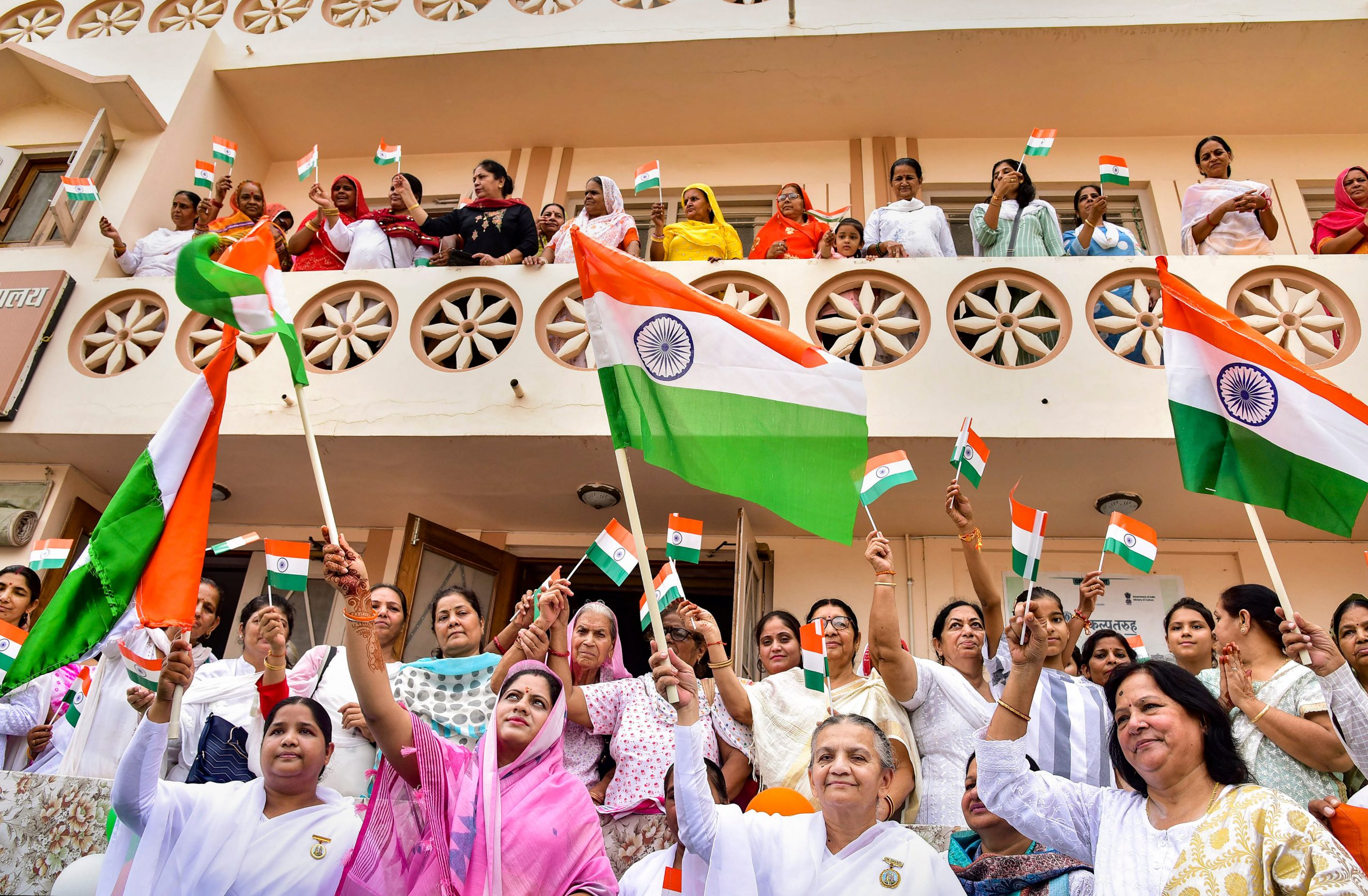 Har Ghar Tiranga अभियान का बन चुके हैं हिस्सा! ऐसे डाउनलोड करें सर्टिफिकेट