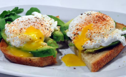 अगर आप हर रोज इस तरह से खाते हैं अंडे तो आज ही बदल दें ये आदत, हो  सकता है नुकसान