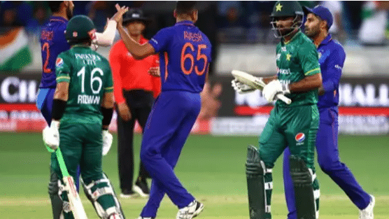 Asia Cup 2022: भारत और पाकिस्तान पर ICC का बड़ा एक्शन, ठोका इतना जुर्माना