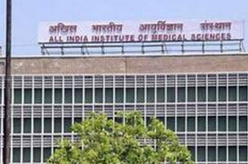 दिल्ली AIIMS अस्पातल में 20 डॉक्टर कोरोना संक्रमित, 6 मेडिकल छात्र भी पाए गए पॉजिटिव