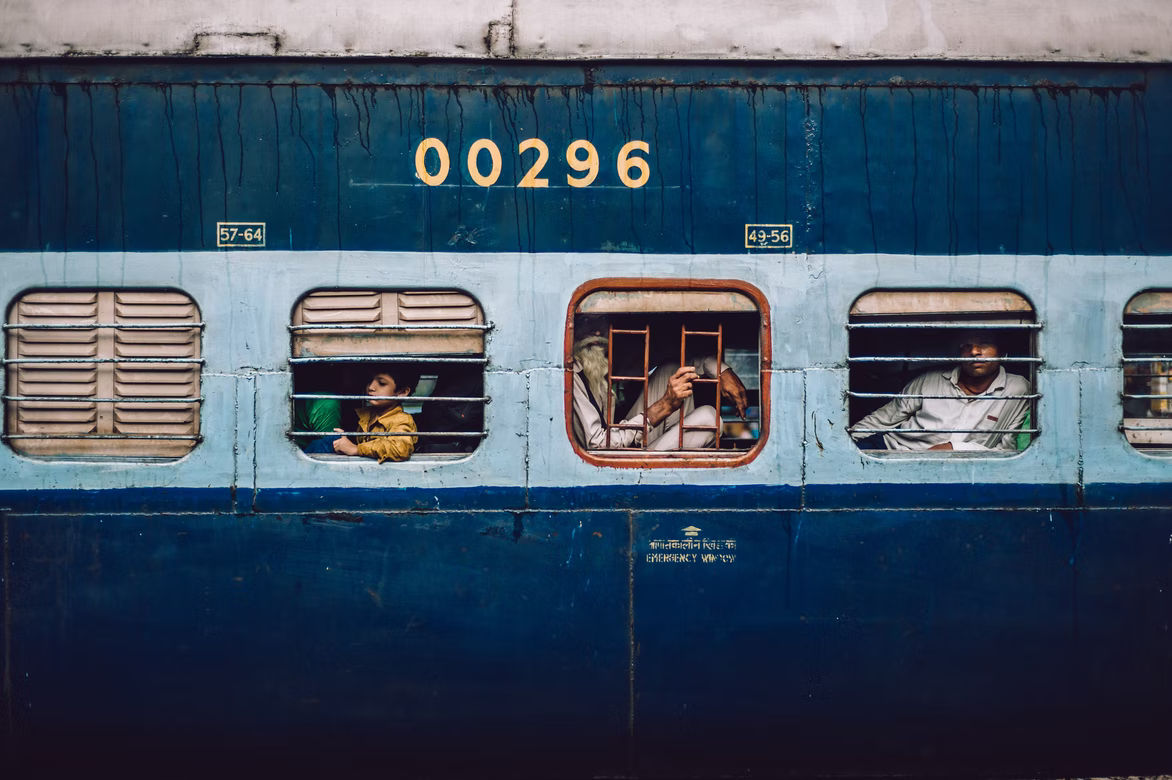 Indian Railways: मिडिल बर्थ को लेकर जान लें सभी नियम, यात्रा होगी आसान