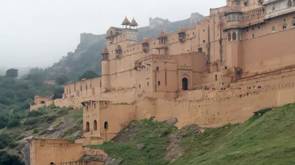 भारत का वो रहस्यमयी किला जहां अचानक गायब हो गई थी पूरी बारात, छिपे हैं कई रहस्य