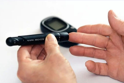 Diabetes control: मेथी, लहसुन और दालचीनी लगाएगी शुगर पर लगाम, जानें इसे खाने का तरीका