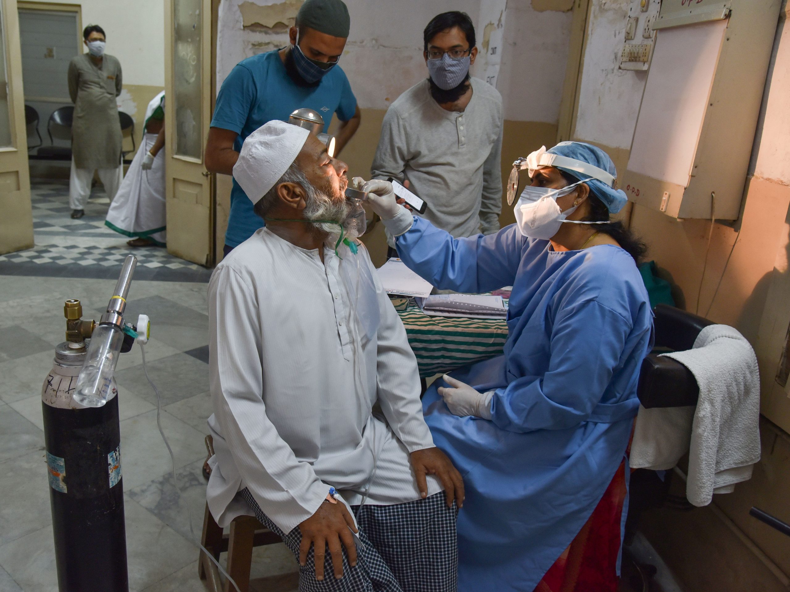 दिल्ली सरकार ने ब्लैक फंगस बीमारी को किया महामारी घोषित, इससे लड़ने की शुरू हुई तैयारी