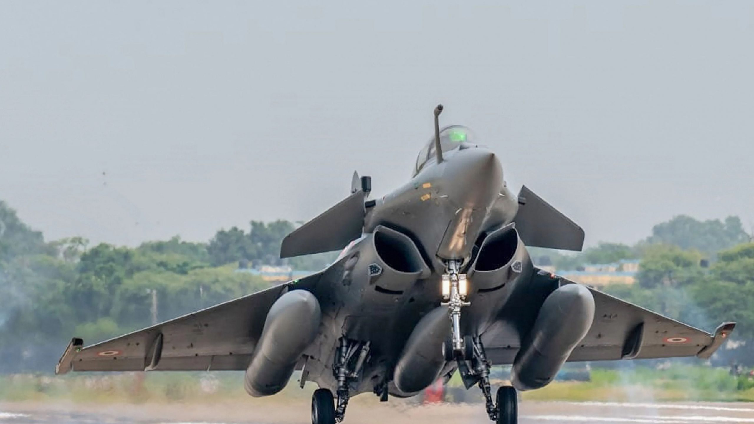 भारतीय वायुसेना में कल औपचारिक रूप से शामिल होगा राफेल, कार्यक्रम में आएंगे रक्षा मंत्री राजनाथ सिंह