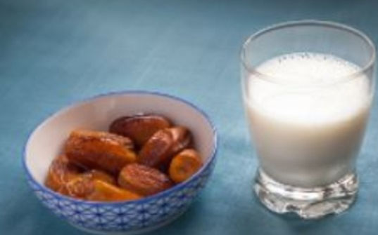 Healthy Diet: दूध और छुहारे खाने के फायदे