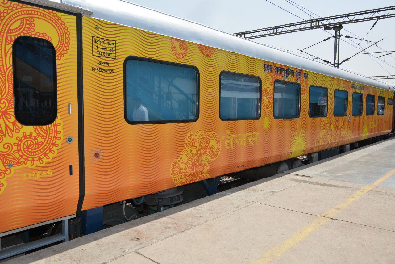 भारतीय रेल फिर से बहाल कर रही है कई स्पेशल ट्रेन, यहां देखें लिस्ट
