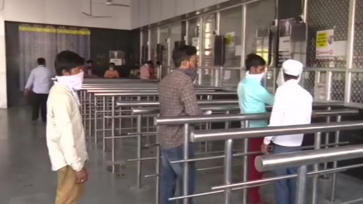 Indian Railways: क्या है UTS Ticket? रेल यात्रियों को टिकट के लिए कतार में लगने की जरूरत नहीं