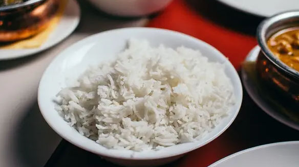 रोज खाते हैं सफेद चावल तो हो जाएं सावधान! वरना हो सकती हैं ये बीमारियां