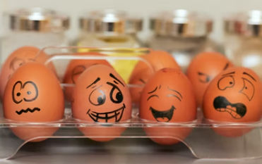 अंडे खाने के फायदे तो आप जानते हैं लेकिन जान लीजिए इनके नुकसान, 4 चीजों के साथ न करें सेवन