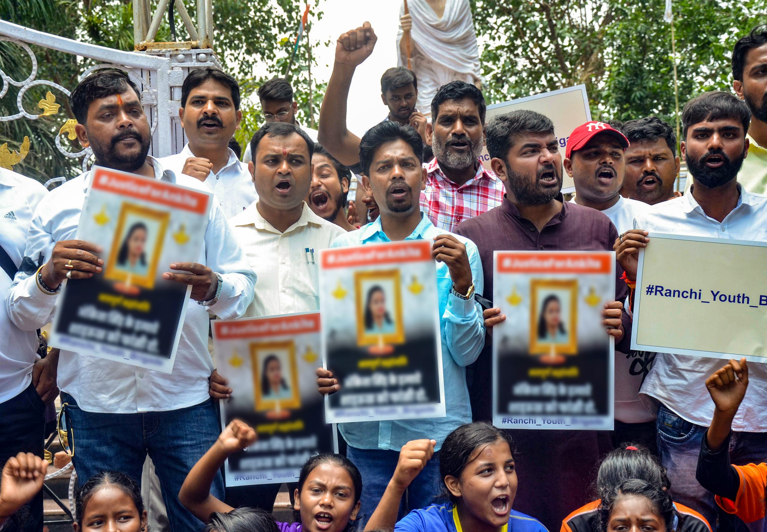 झारखंड: अंकिता को जिंदा जलाने के बाद पुलिस कस्टडी में हंस रहा है शाहरुख, VIDEO वायरल