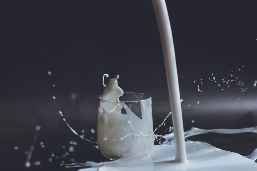 Amul, Parag के बाद Mother Dairy ने भी बढ़ाए दूध के दाम, जानिए नई कीमतें