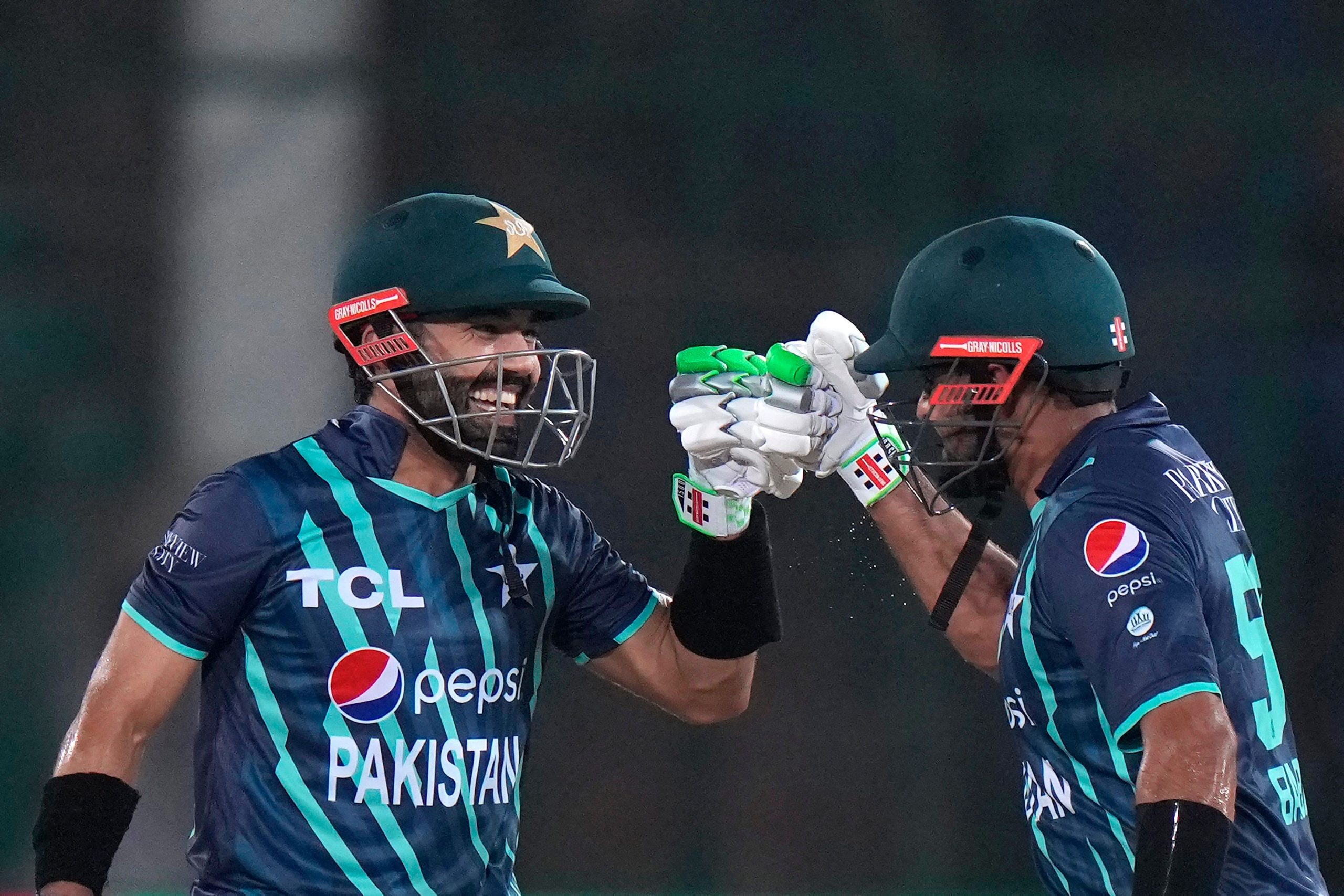 पाकिस्तान 13 साल बाद पहुंचा T20 वर्ल्ड कप के फाइनल में, न्यूजीलैंड को 7 विकेट से रौंदा