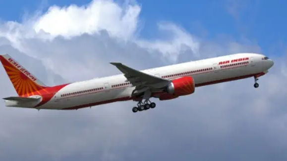 DGCA ने  Air India पर क्यों लगाया 10 लाख का जुर्माना, आपके लिए वजह जानना जरूरी