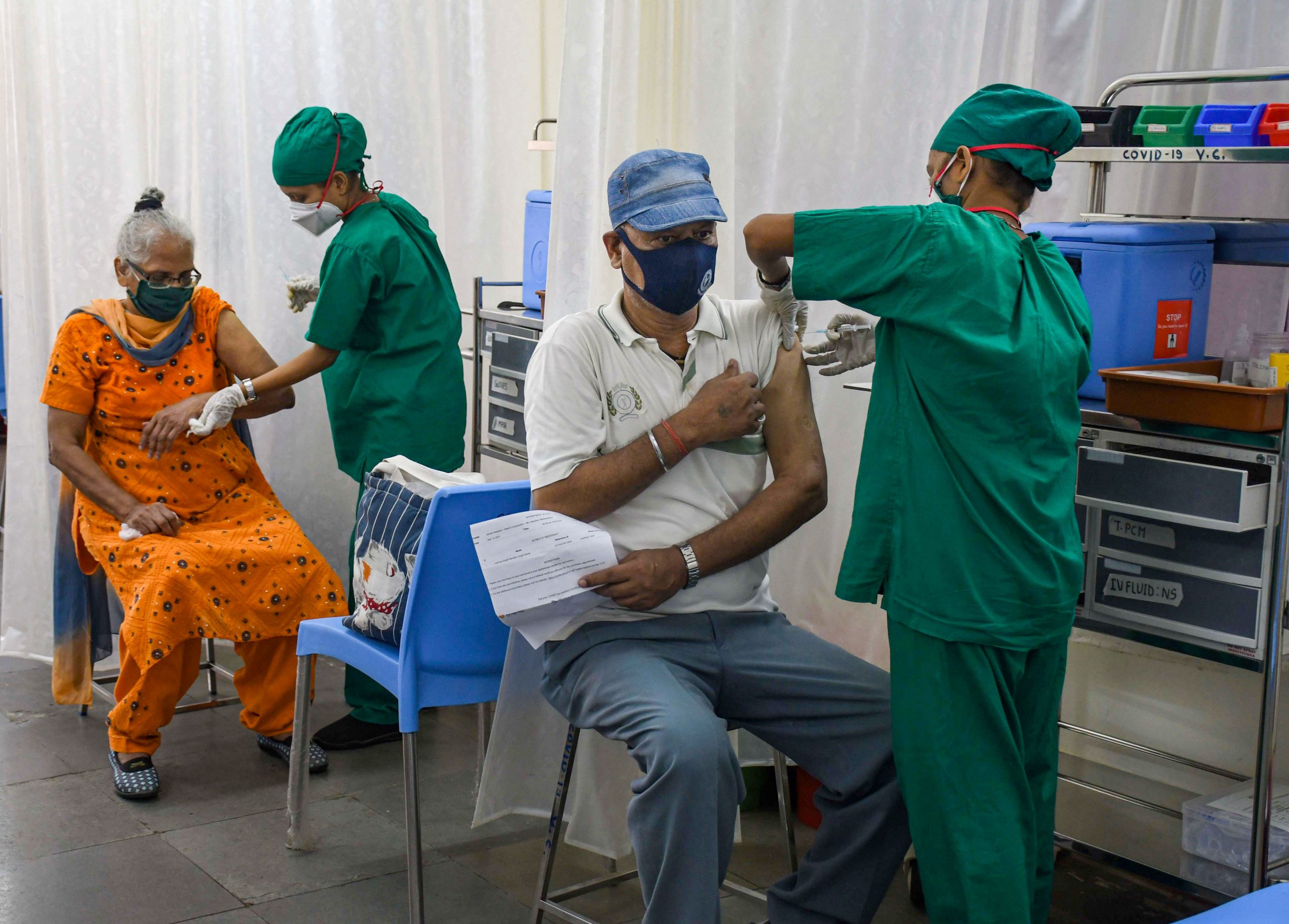 केरल में पिछले एक दिन में कोरोना वायरस के सर्वाधिक मामले सामने आए