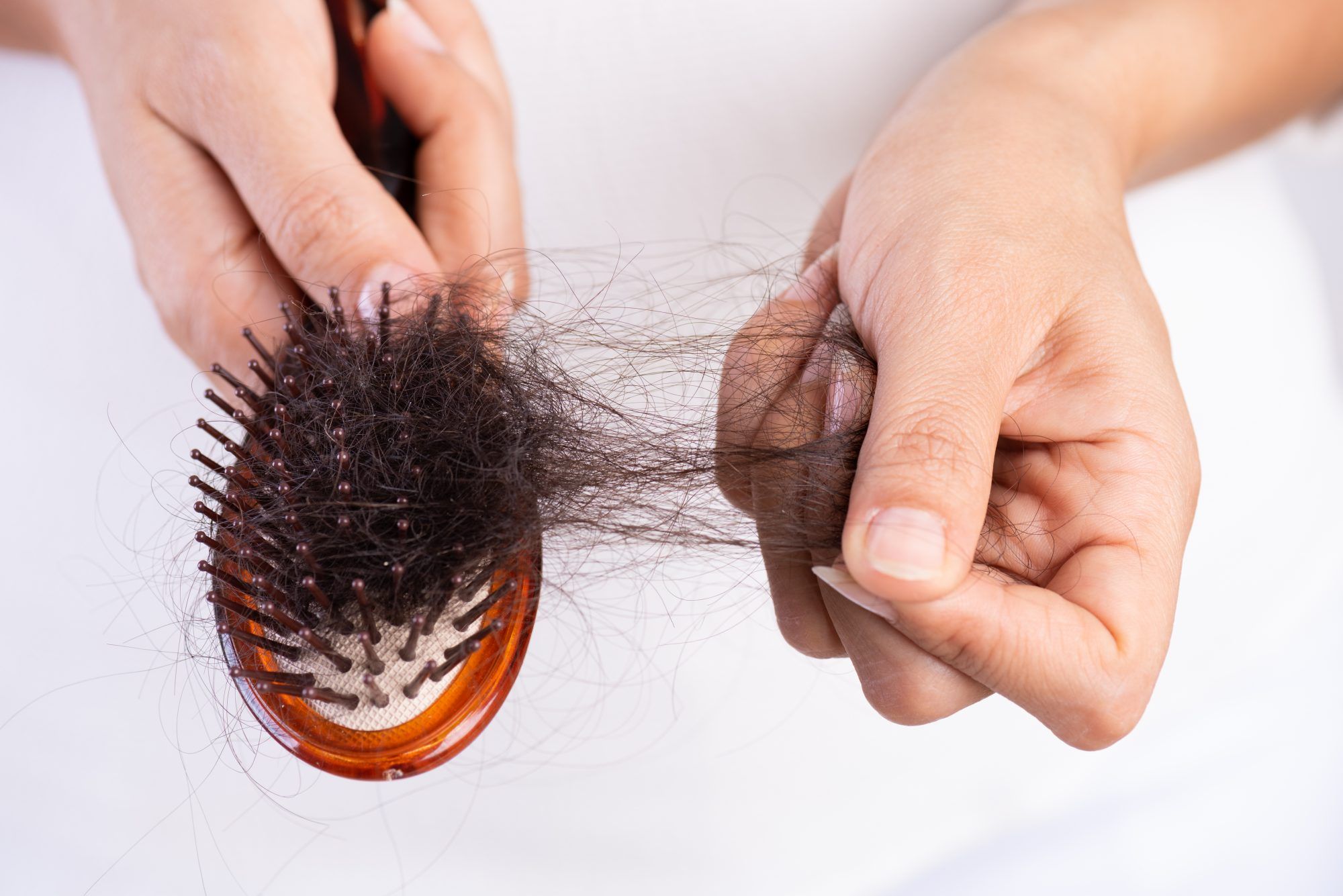 बुरे स्वास्थ्य के बारे में आपके बाल देते हैं ये 4 संकेत, समय रहते करें इलाज