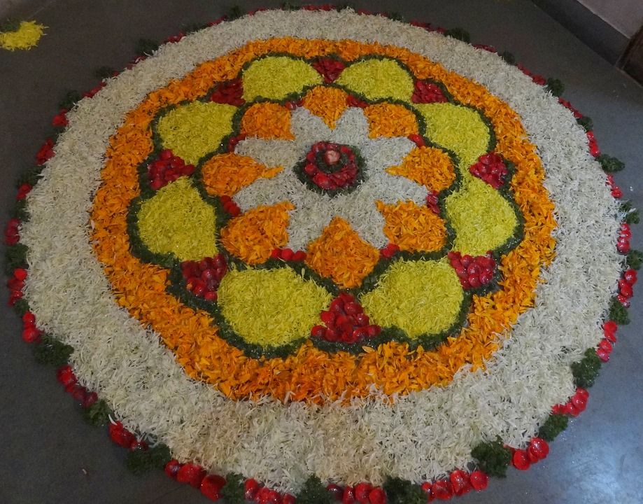 Navratri Decoration Ideas: नवरात्रि में मां दुर्गा के वेलकम के लिए ऐसे बनाएं रंगोली, हर कोई करेगा तारीफ