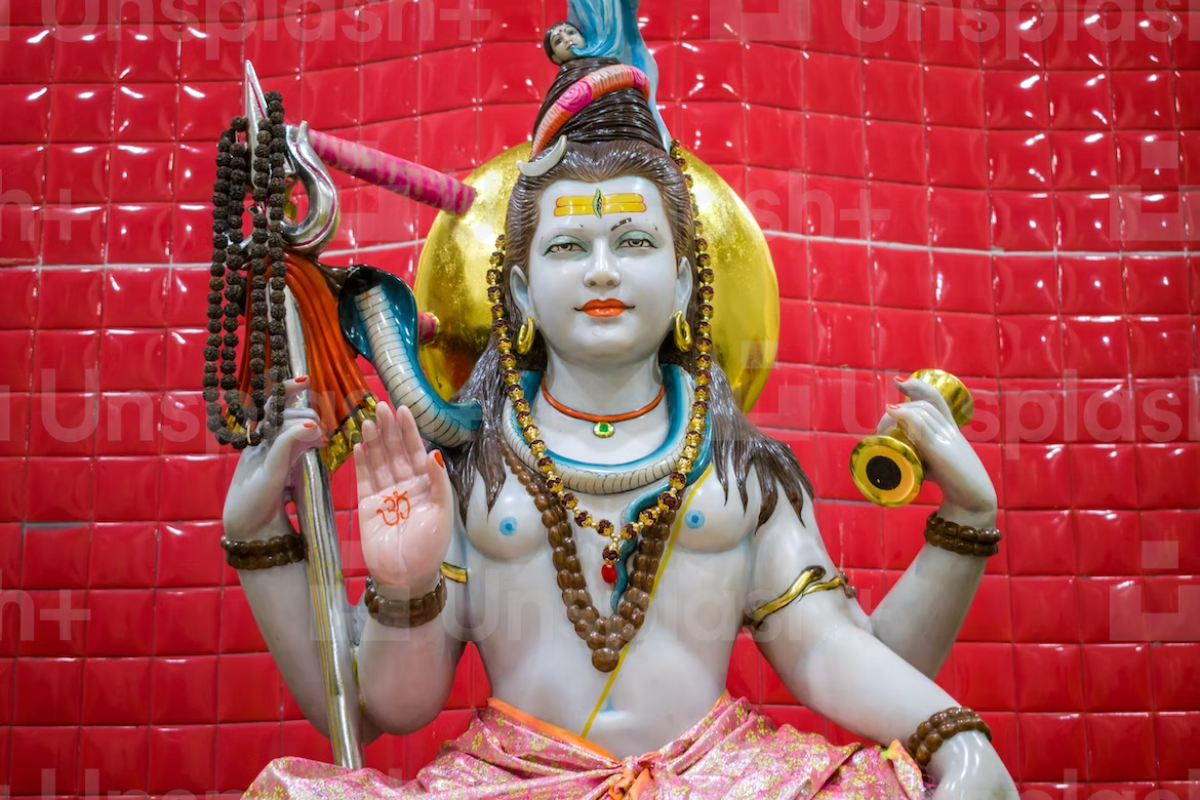 Maha Shivratri Aarti, Mantra: महाशिवरात्रि का क्या है धार्मिक महत्व, इन मंत्र और आरती के साथ करें पूजा