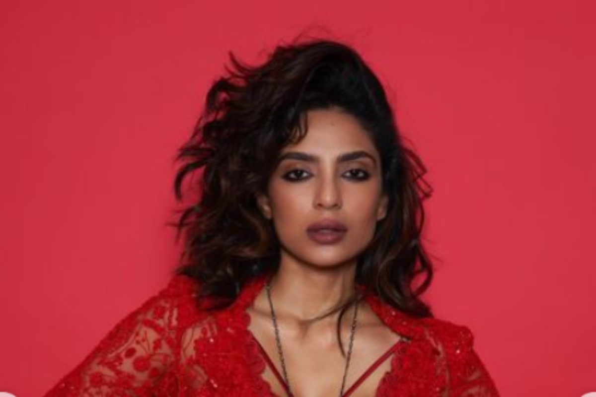 Who Is Sobhita Dhulipala: कौन हैं Night Manager की एक्ट्रेस शोभिता धुलिपाला? उनकी फोटोज, मूवीज और सीरीज देखें