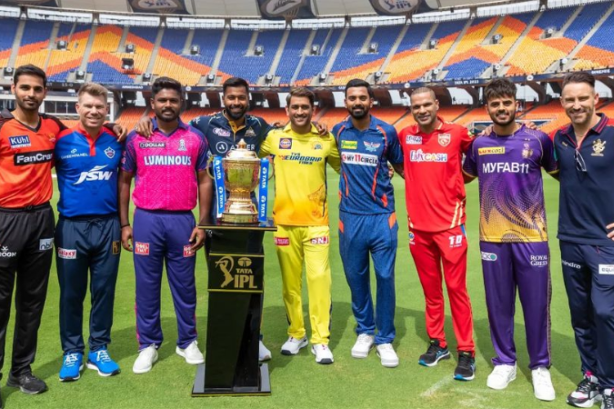 IPL ने जारी की टीम के कप्तानों के साथ ट्रॉफी की तस्वीर, नहीं दिखे Rohit Sharma