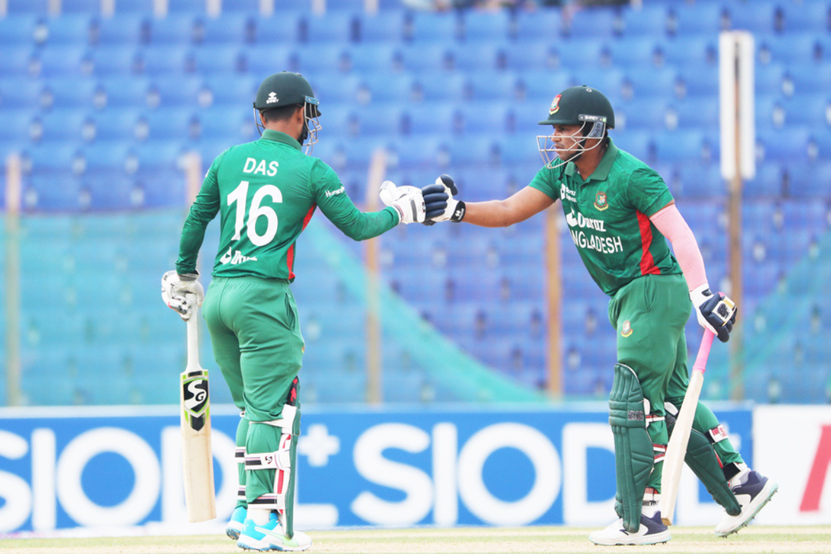 BAN vs IRE 3rd T20I Pitch Report: आयरलैंड का व्हाइटवॉश करने उतरेगा बांग्लादेश, जानिए कैसी होगी जहूर अहमद चौधरी स्टेडियम की पिच