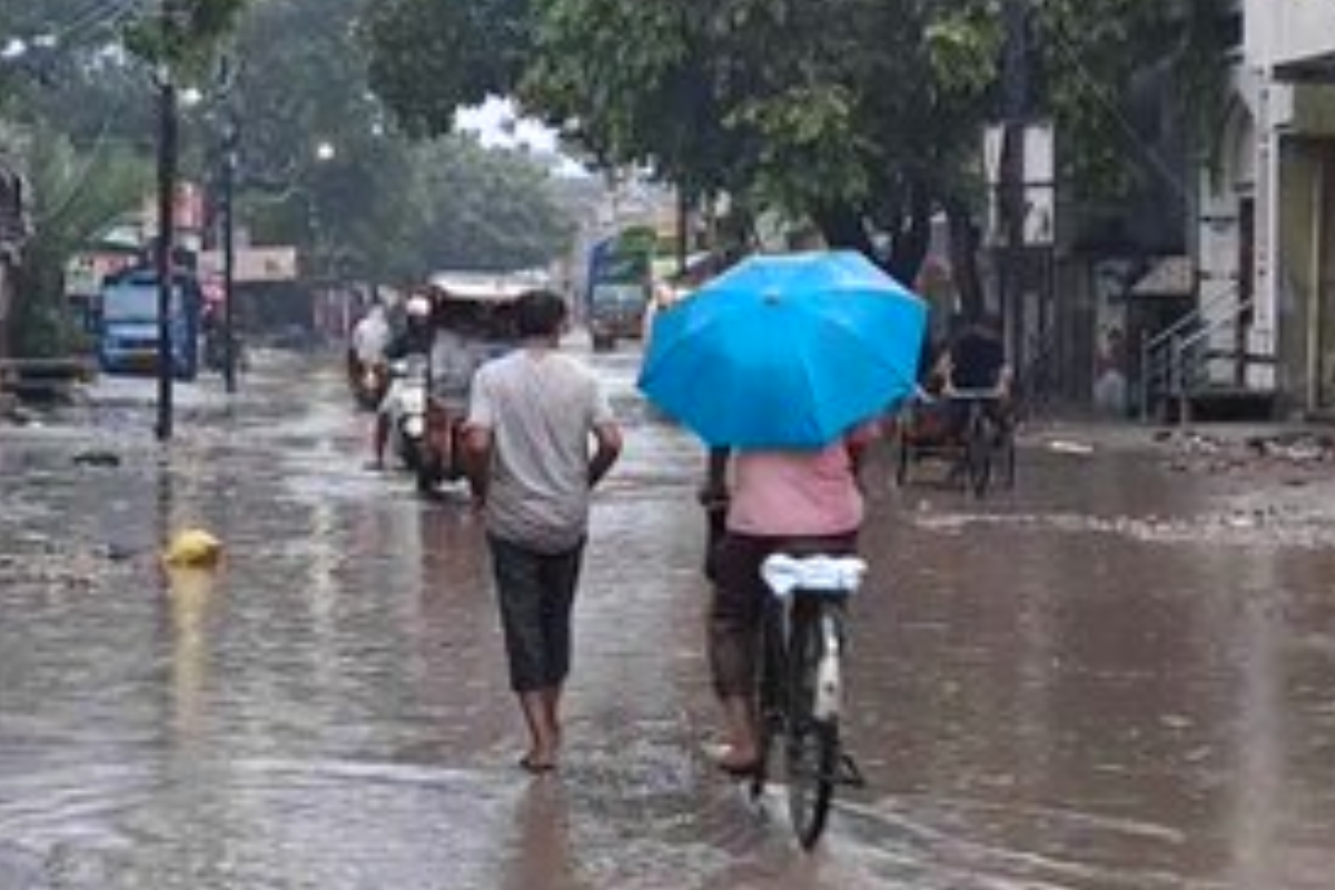 IMD Alert: यूपी, बिहार, हरियाणा, राजस्थान कई राज्यों में अभी नहीं मिलेगी बारिश से राहत