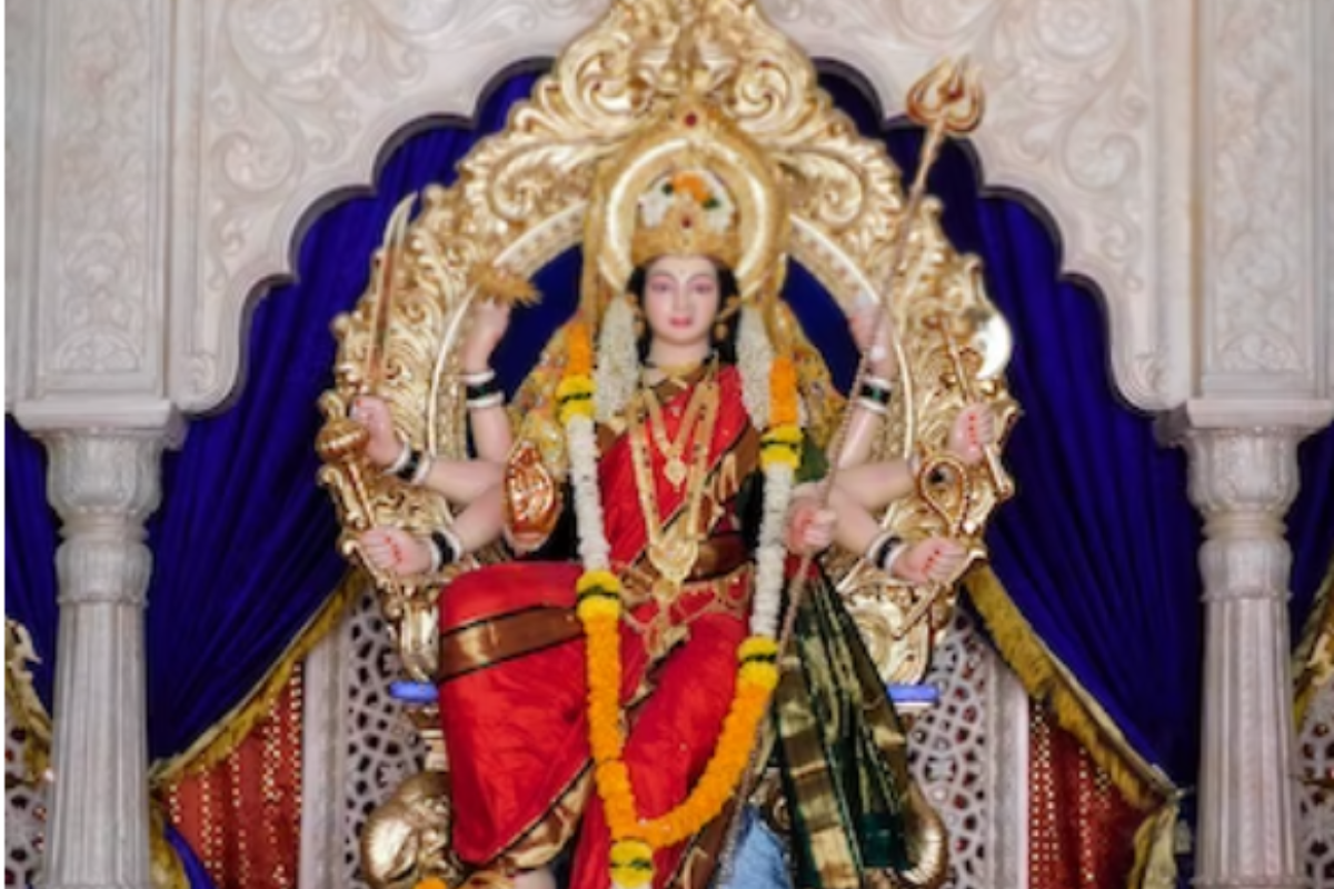 Chaitra Navratri 2023: चैत्र नवरात्री की अष्टमी और नवमी पूजा की तारीख, शुभ मुहूर्त अभी नोट कर लें