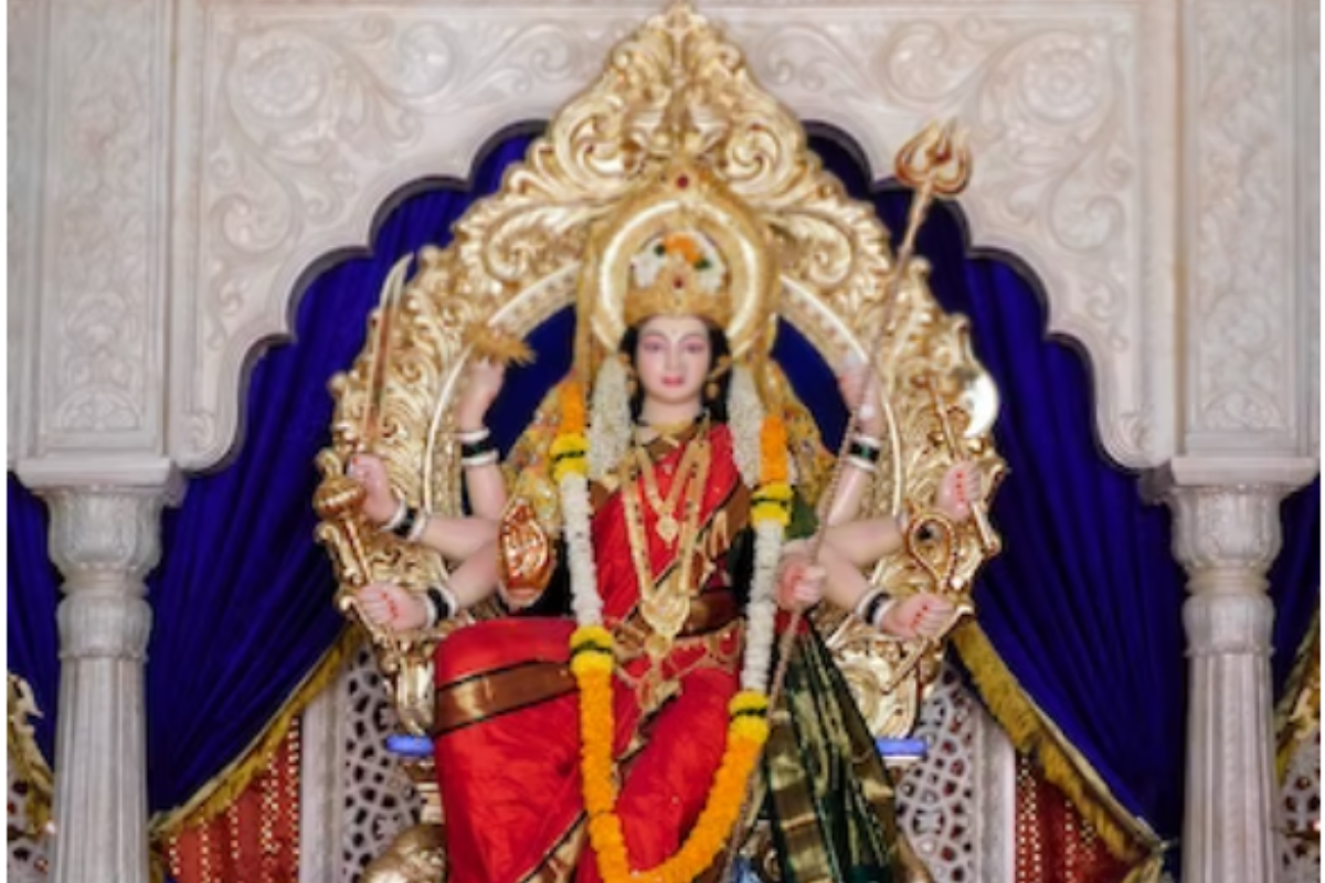 Chaitra Navratri Famous Temples: चैत्र नवरात्रि में इन मंदिरों में जाकर करें मां के दर्शन, खूब हैं इनकी मान्यता