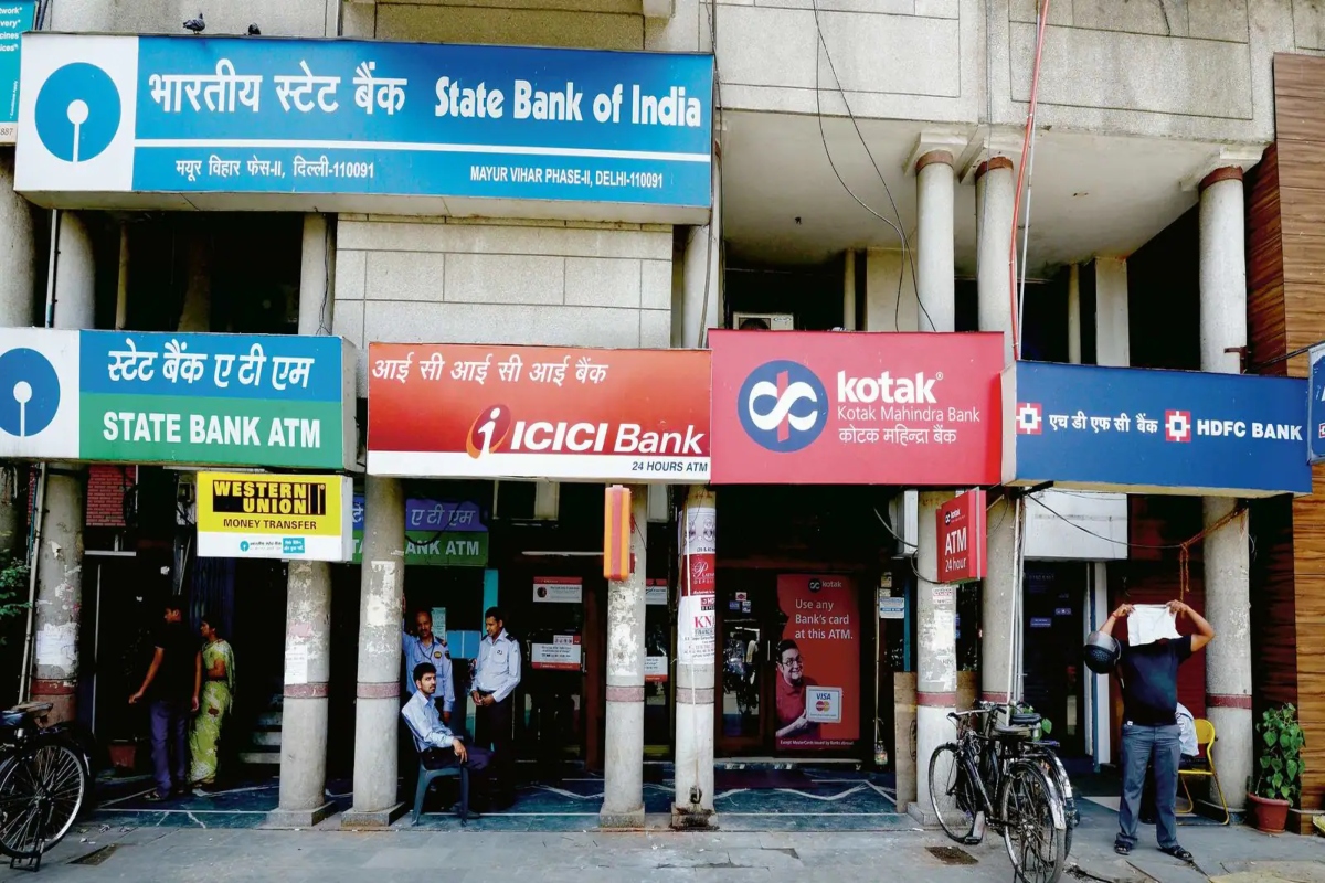 Dussehra Bank Holiday 2023: आपके शहर में दशहरा पर कब और कितने दिन बैंक रहेंगे बंद